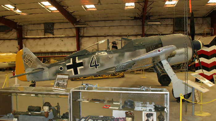Fw 190A-8 732183 :: Military Aviation Images Resource
